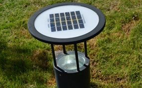 别墅庭院氛围营造：林周草坪灯选型与布光技巧